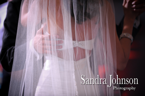 Best Maggiano's Orlando wedding photographer - Sandra Johnson (SJFoto.com)
